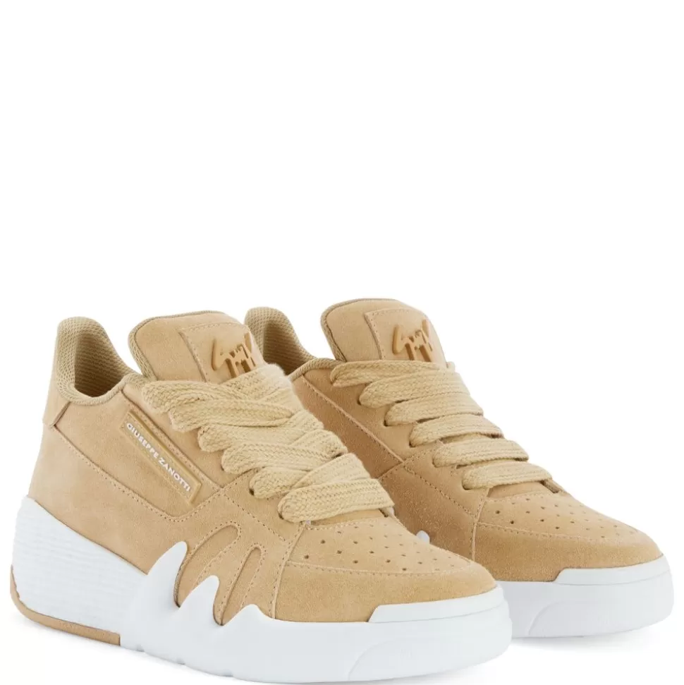 Donna Giuseppe Zanotti Talon
